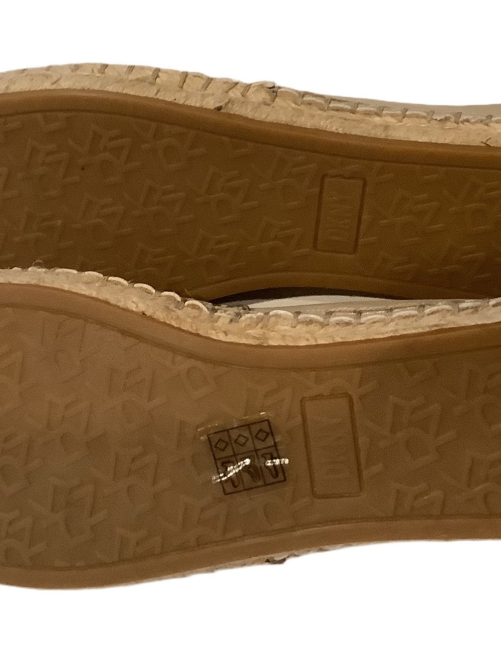 DKNY Mali Logo Espadrilles Size 7 New - Picture 6 of 6